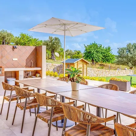 Ca'n Gatulux Villa *